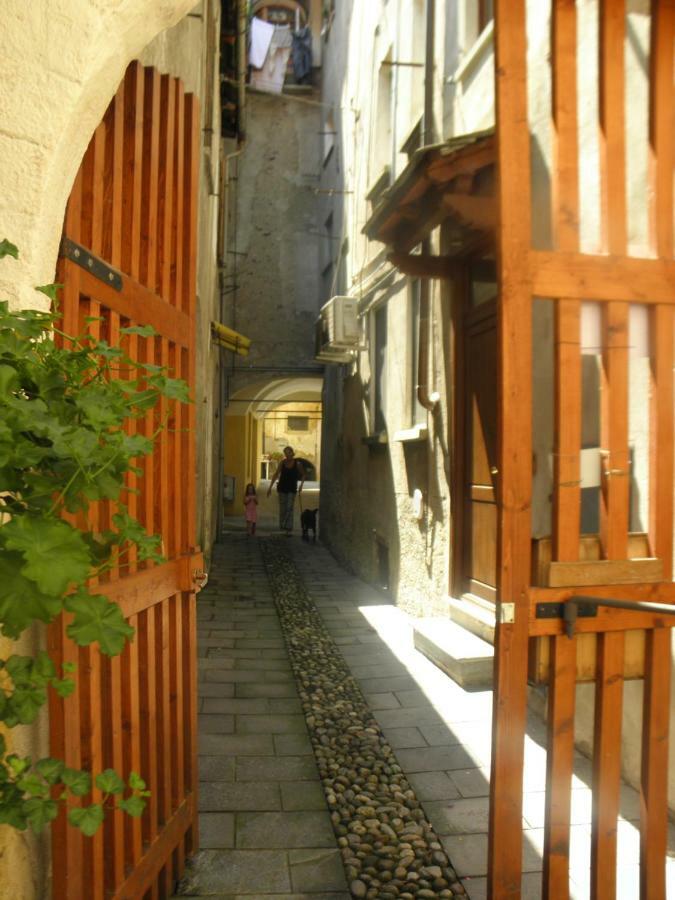 Al Vicolo Del Gallo Varallo Εξωτερικό φωτογραφία